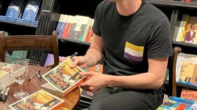 Storytelling for Researchers (Writing) workshop leader Robert Holtom