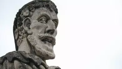 one of the emperor heads outside the sheldonian theatre