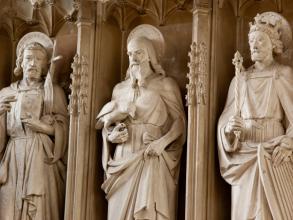 Close up image of New College chapel